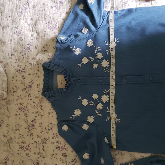 Sezane Blue Blouse with White Floral Embroidery - Picture 10 of 10